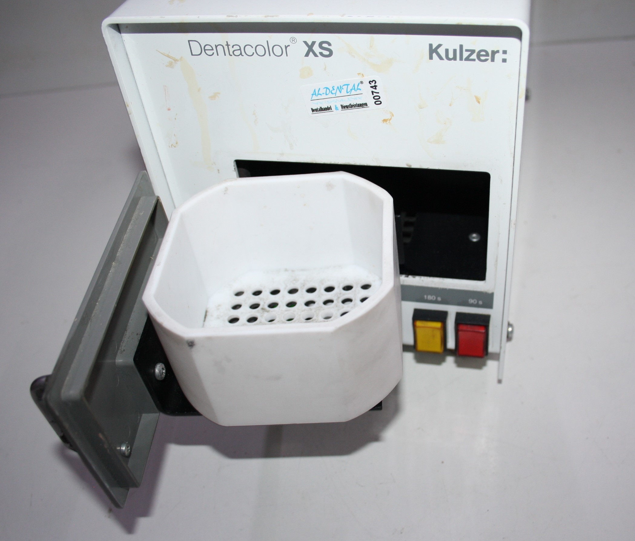 Hochleistungs-Lichtpolymerisationsgerät Dentacolor XS Kulzer 